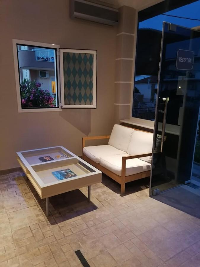 Pfaffenhofen Apartment Vrasna Bagian luar foto